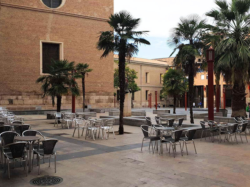 Nosotros Cafe Odeon En El Casco Historico De Zaragoza